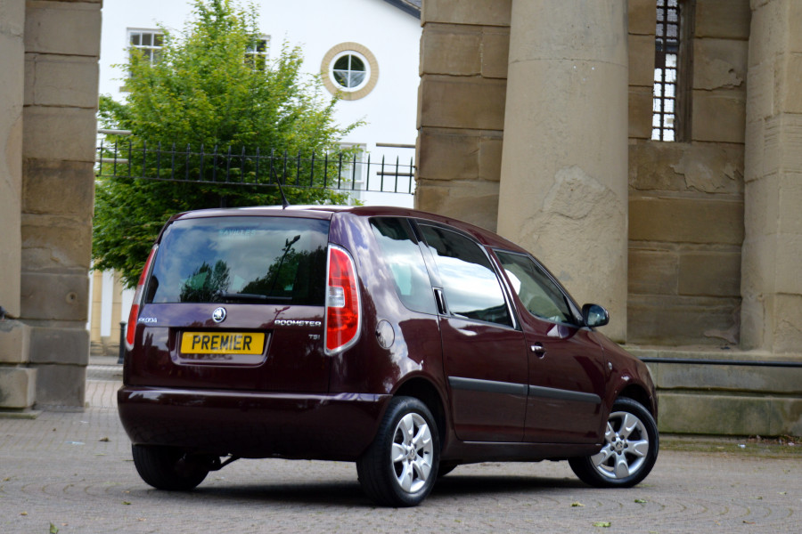 SKODA Roomster 