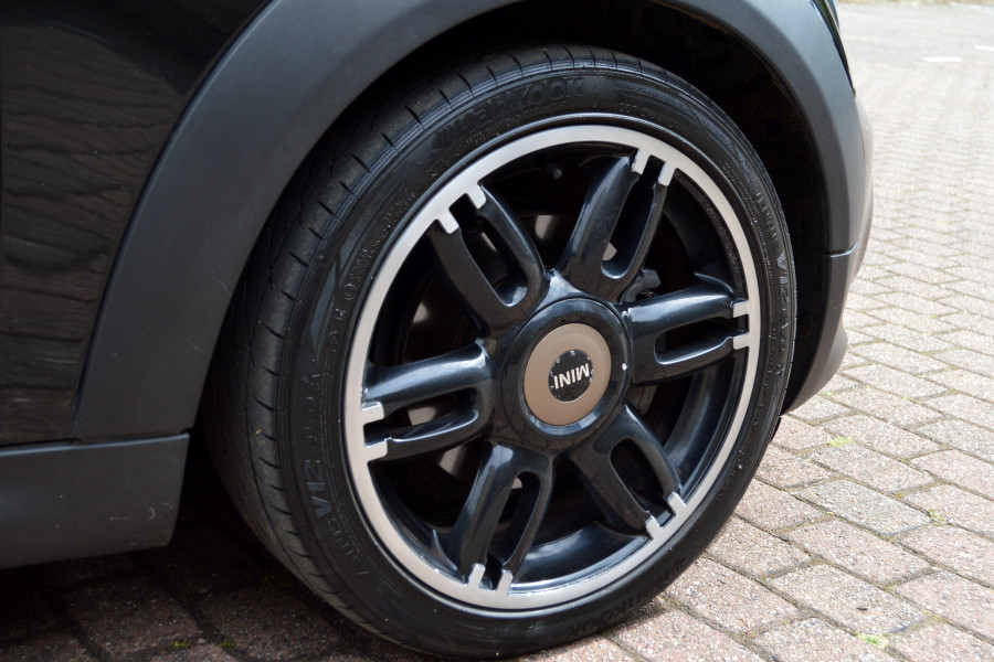 MINI Cooper Clubman 