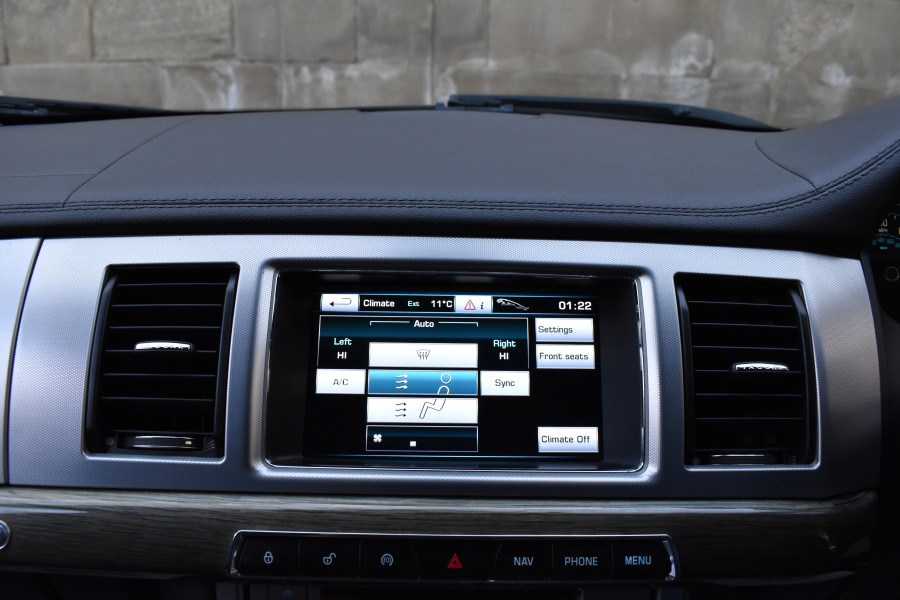 Jaguar XF 