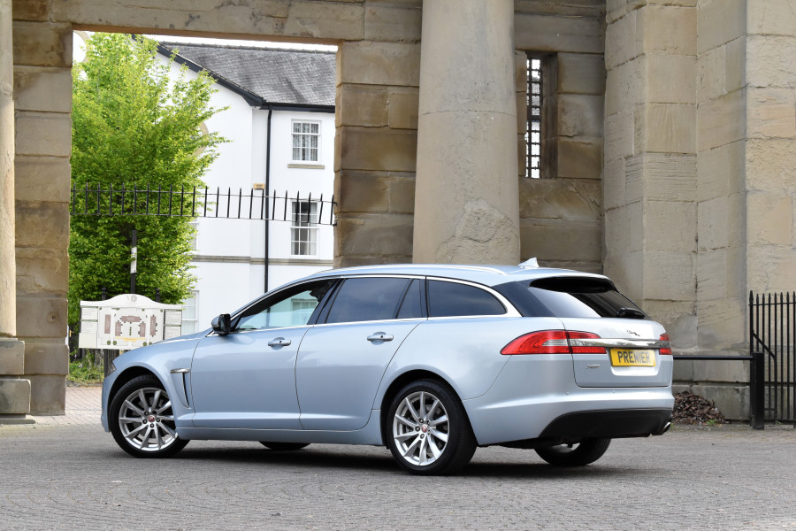 Jaguar XF 