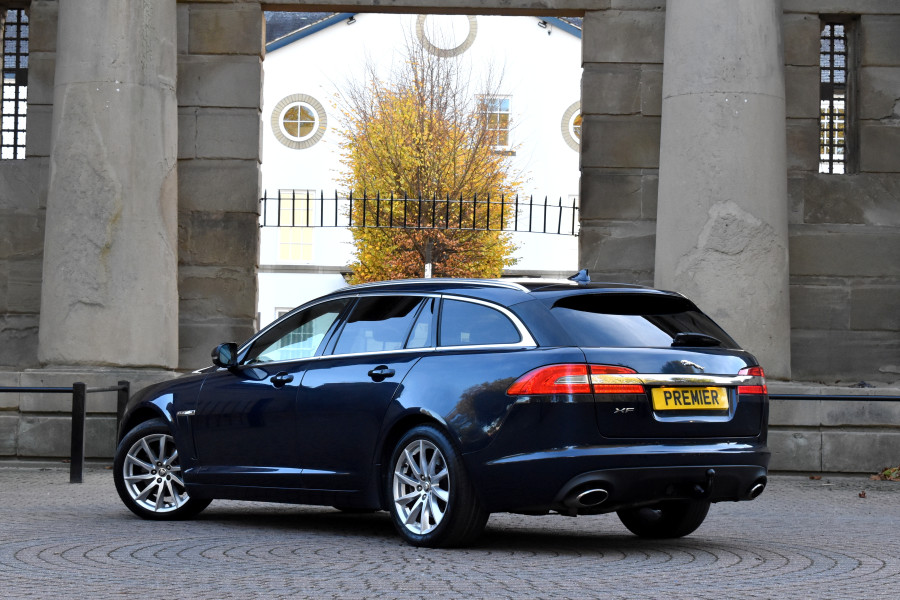 Jaguar XF 