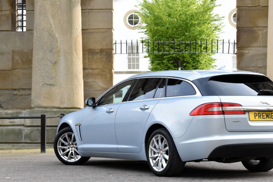 Jaguar XF 