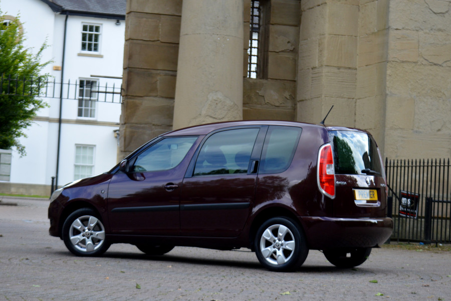SKODA Roomster 