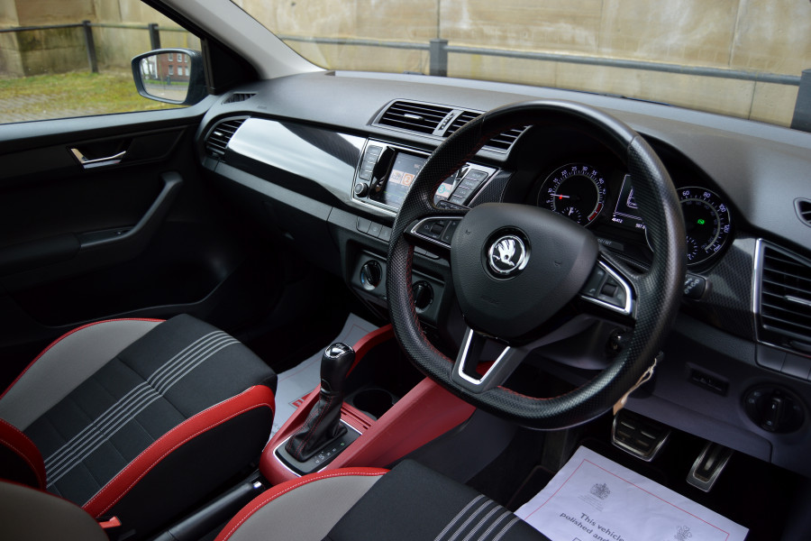 SKODA Fabia 