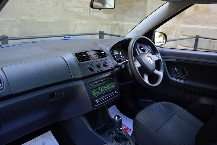 SKODA Roomster 