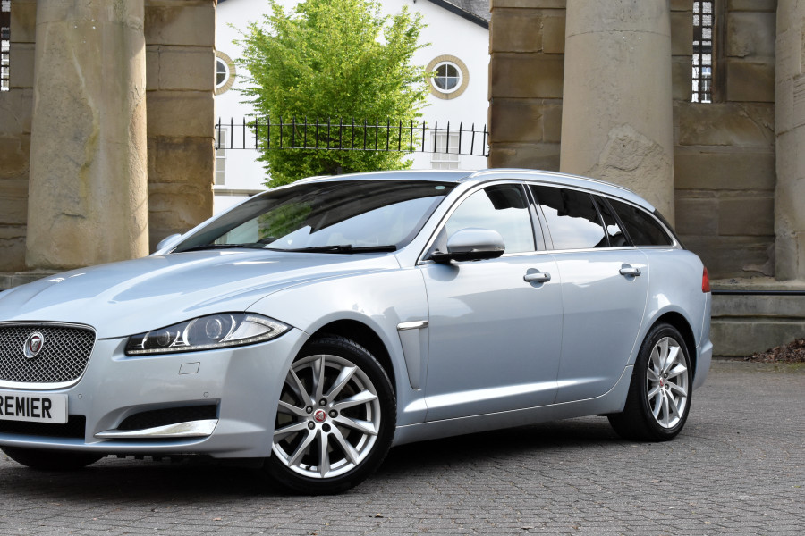 Jaguar XF 