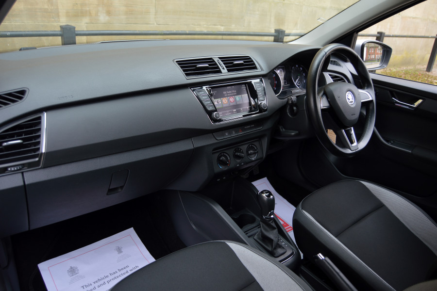 SKODA Fabia 