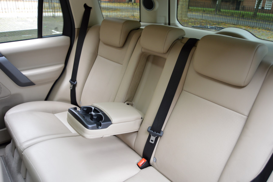 Land Rover Freelander 2 