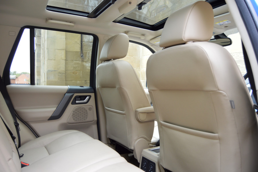 Land Rover Freelander 2 