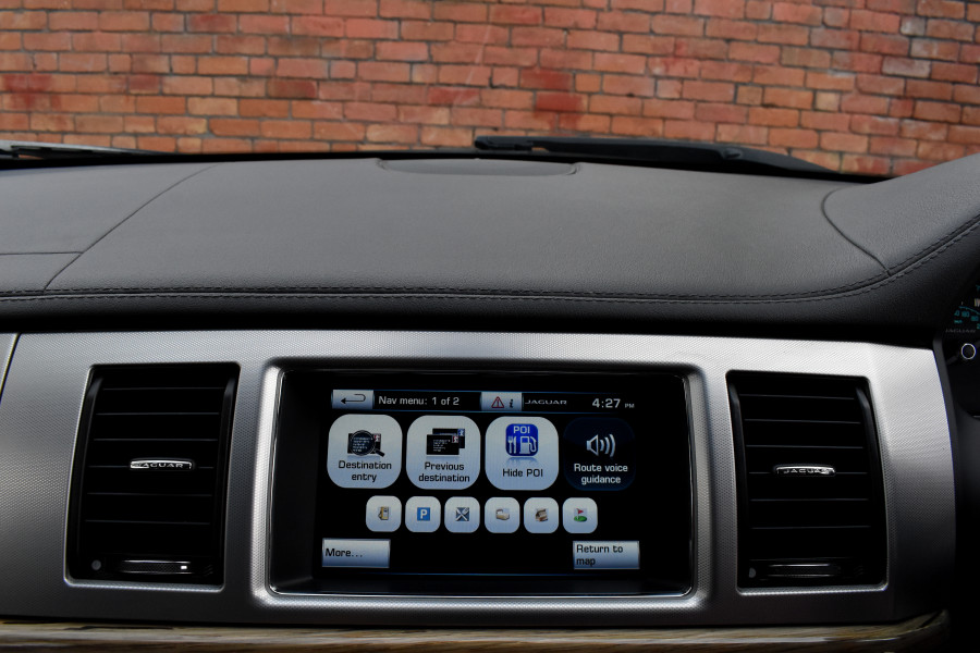 Jaguar XF 