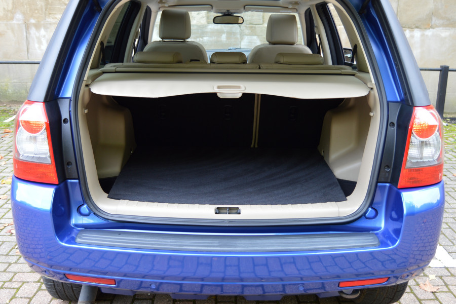 Land Rover Freelander 2 